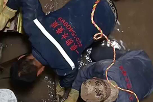 浙江电梯井堵漏施工视频